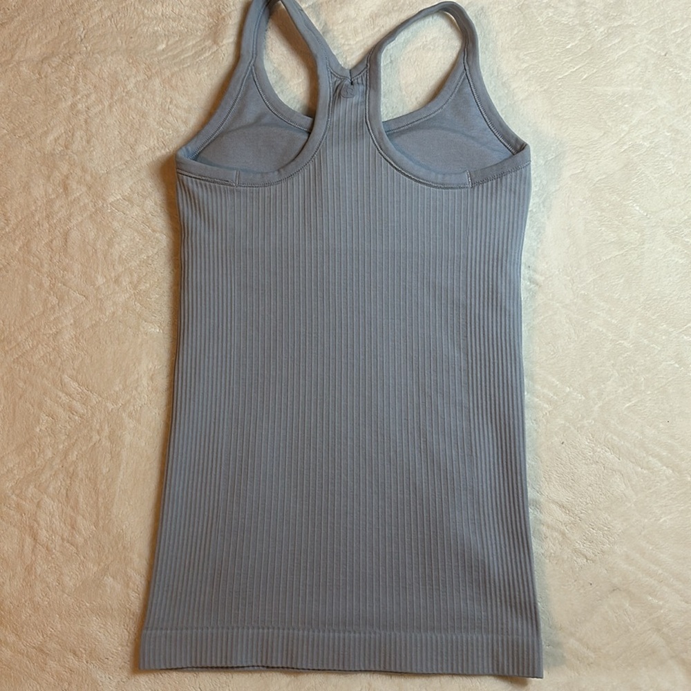 SOLD🌸Lululemon Ebb To Street Tank Size 2 - Picture 3 of 7